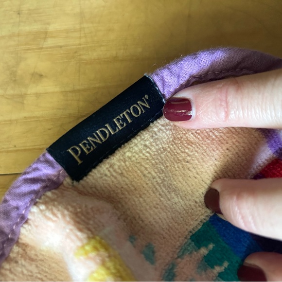 Pendleton Kids Towel - Picture 3 of 4